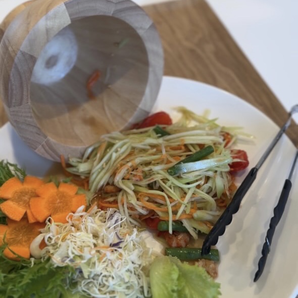 Thai kitchen & bar 555