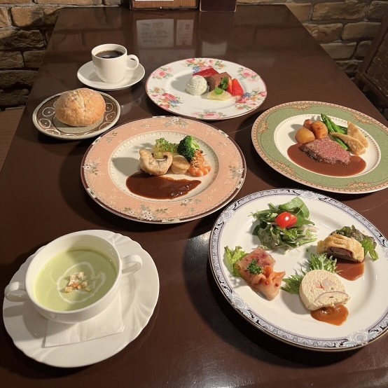 洋食家OKAME亭